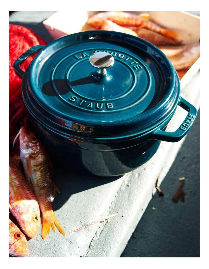 Round Cocotte 24cm/3.8L in Sea Blue image 4