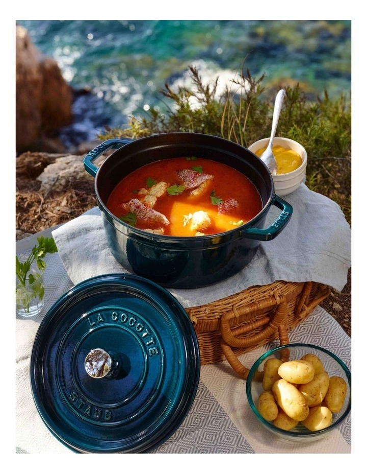 Round Cocotte 24cm/3.8L in Sea Blue image 5