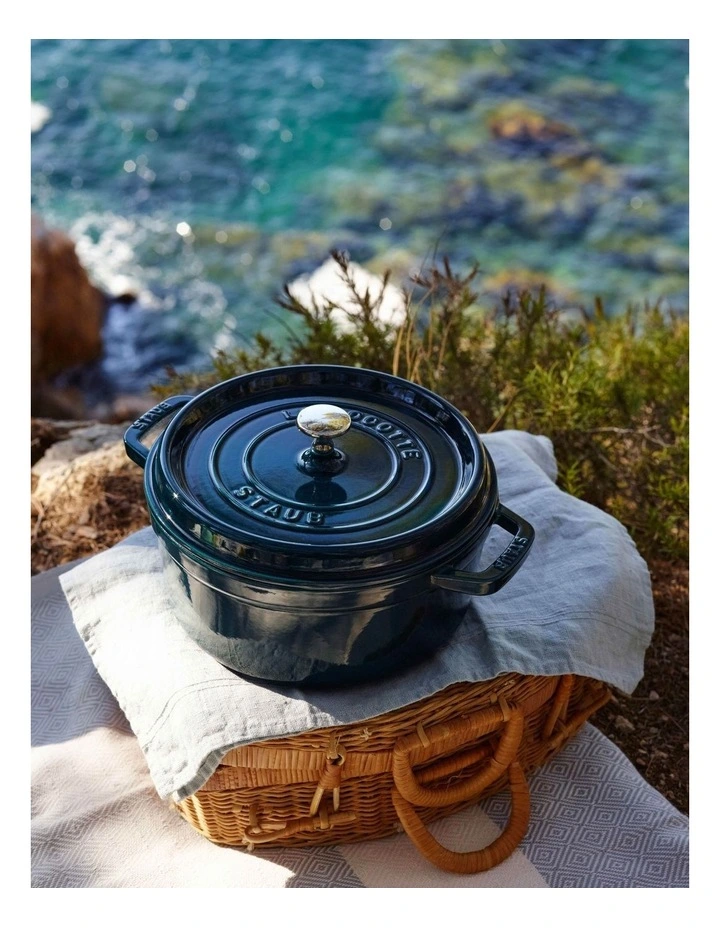 Round Cocotte 24cm/3.8L in Sea Blue image 6