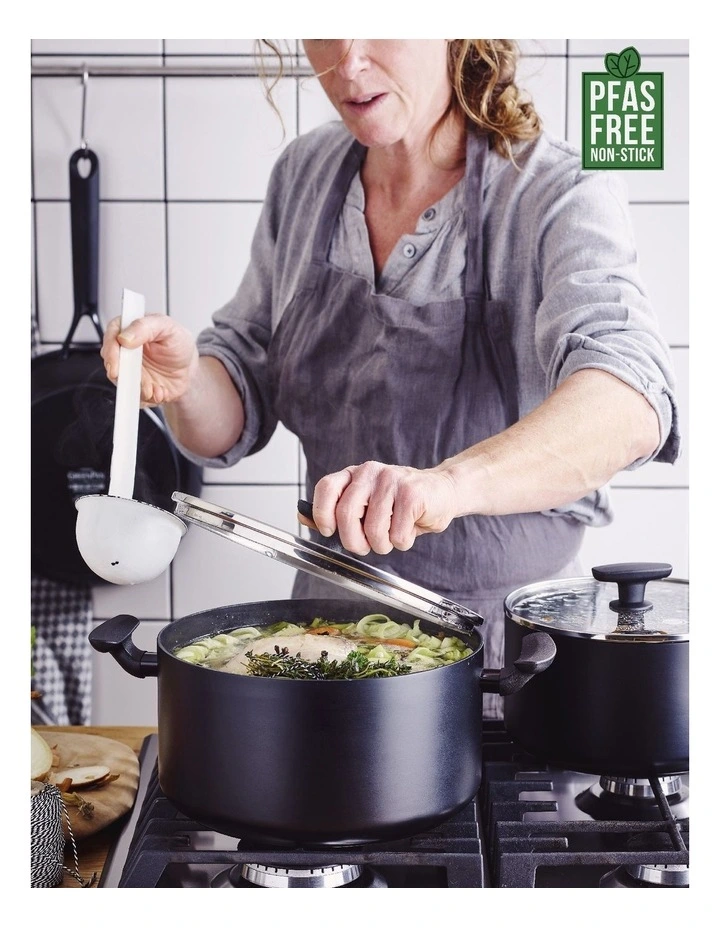 Smartshape 24cm/5.14L Covered Casserole PFAS-free ceramic non-stick image 2