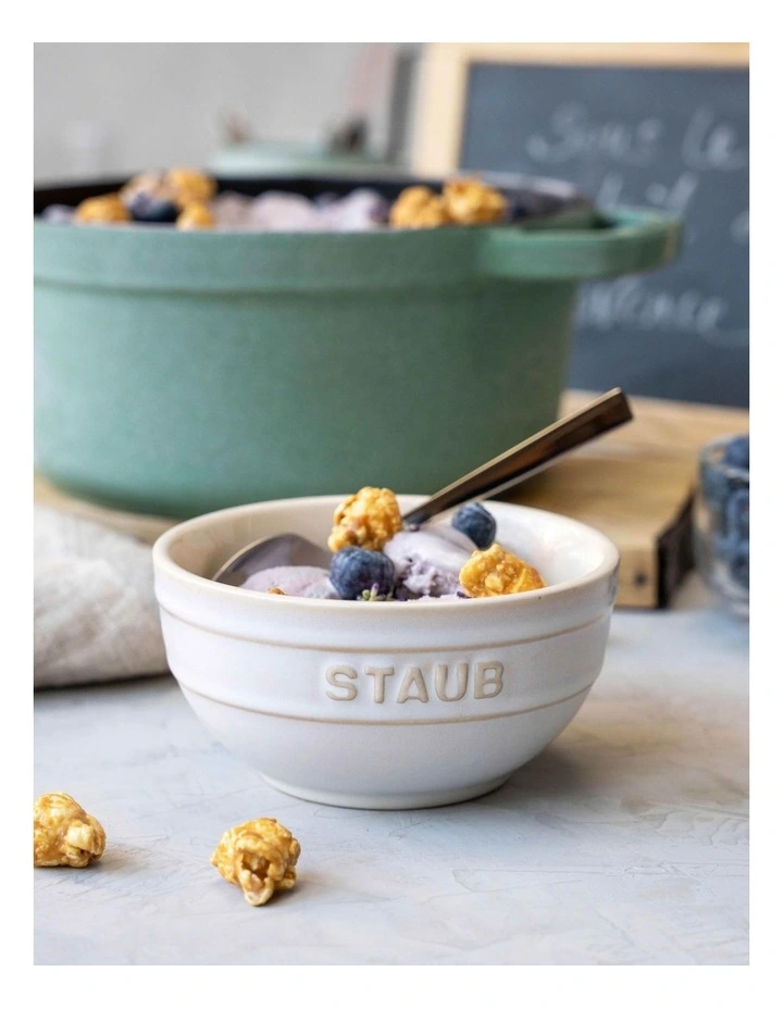 Round Cocotte 20cm in Sage Green image 5