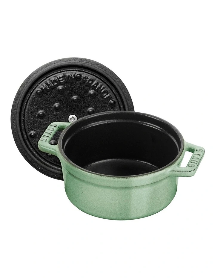 Round Cocotte 20cm in Sage Green image 7