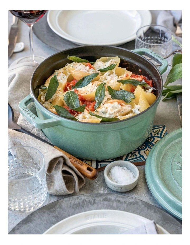 Round Cocotte 24cm in Sage Green image 3