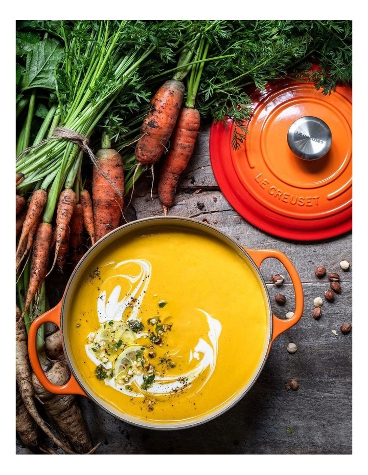 Signature Round Casserole 24cm/4.2Lt in Volcanic image 5