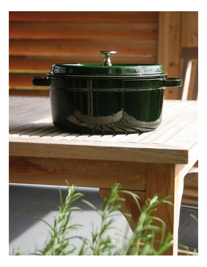 Round Cocotte Basil 18cm/1.7L  in Green image 5