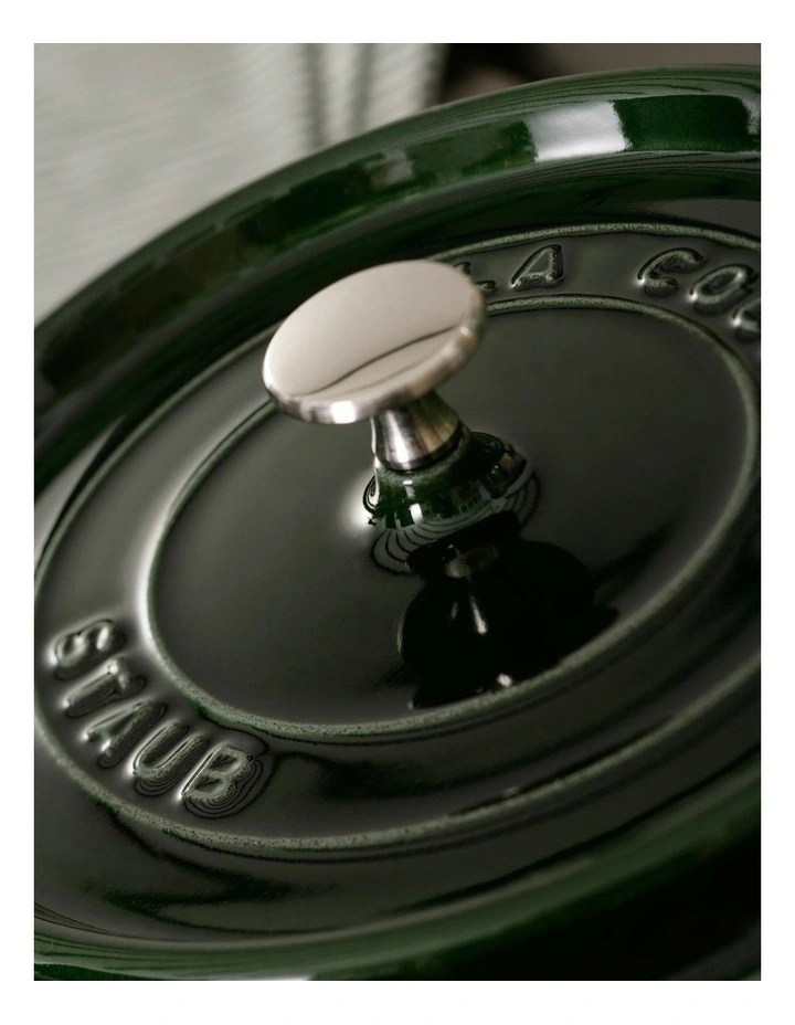 Round Cocotte Basil 28cm/6.7L in Green image 3