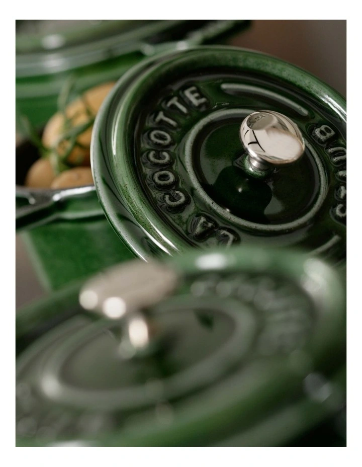 Round Cocotte Basil 28cm/6.7L in Green image 5