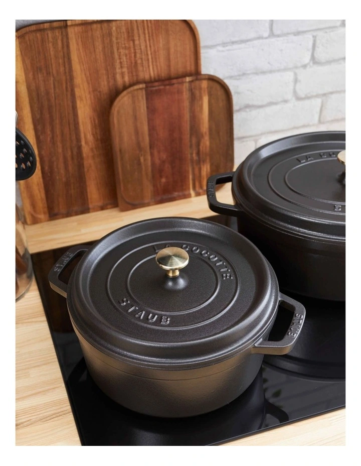 Cast Iron Round Cocotte in Black image 4