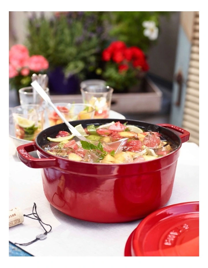 Round Cocotte in Cherry Red image 3