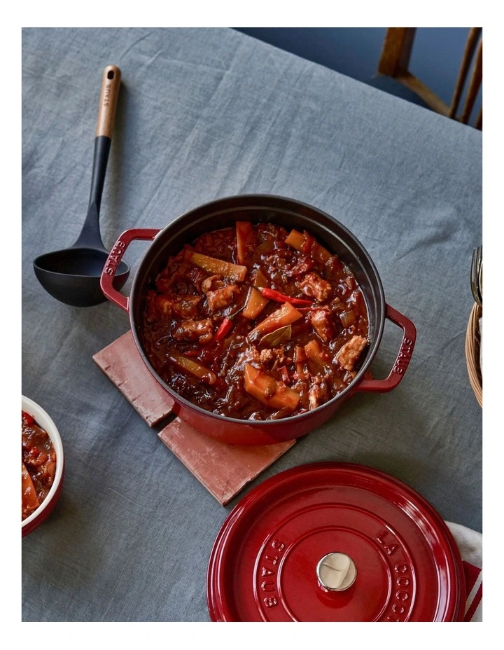 Round Cocotte in Cherry Red image 5