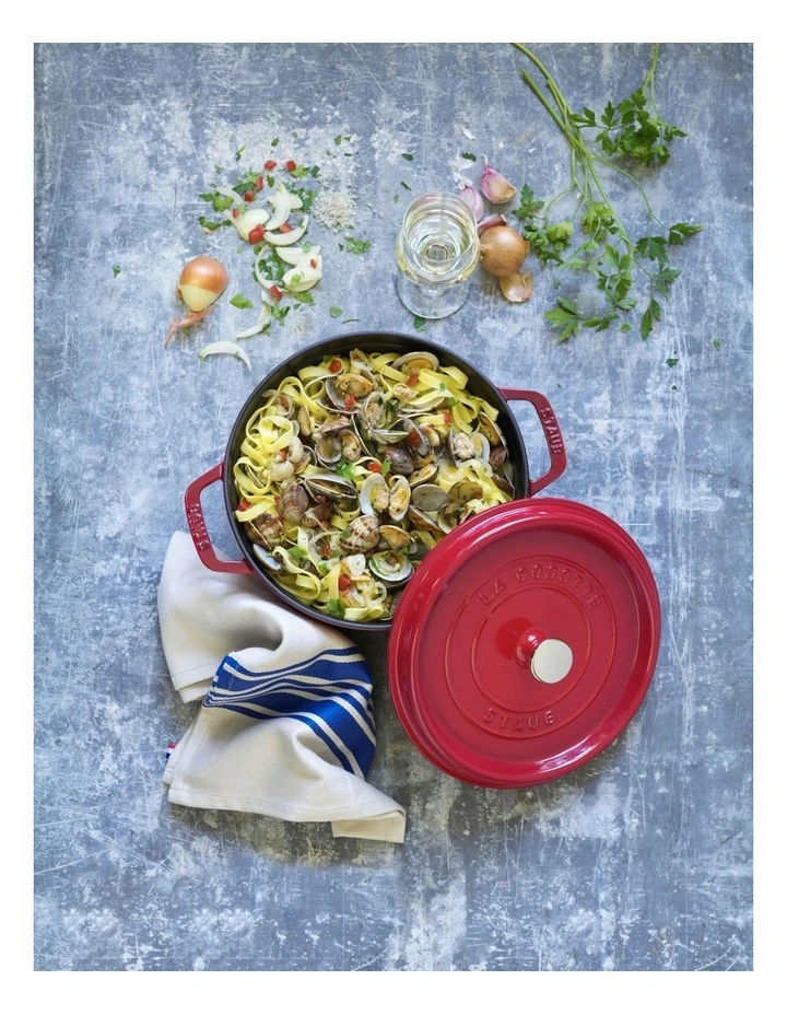 Round Cocotte in Cherry Red image 6