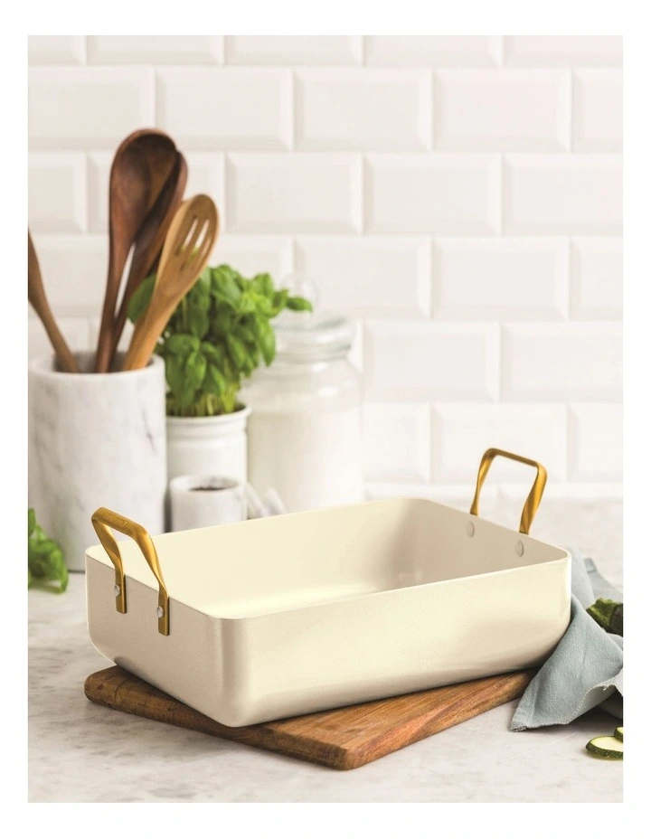 Roaster 35x25.7cm in Cream image 2