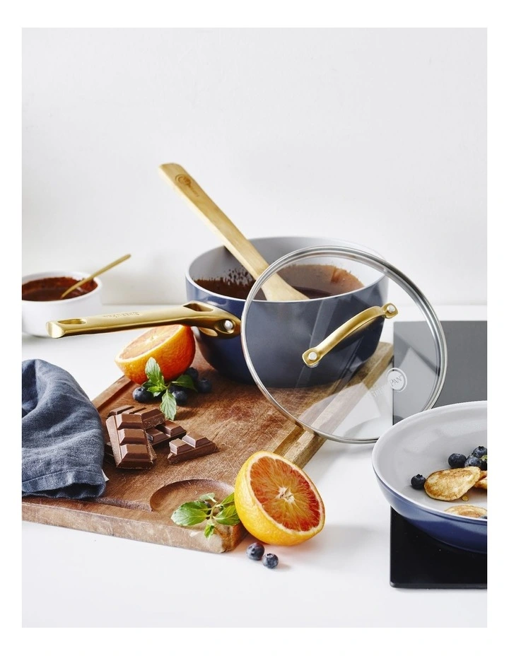 Padova Saucepan with lid 18cm/2L PFAS-free ceramic non-stick in Dark Blue image 4