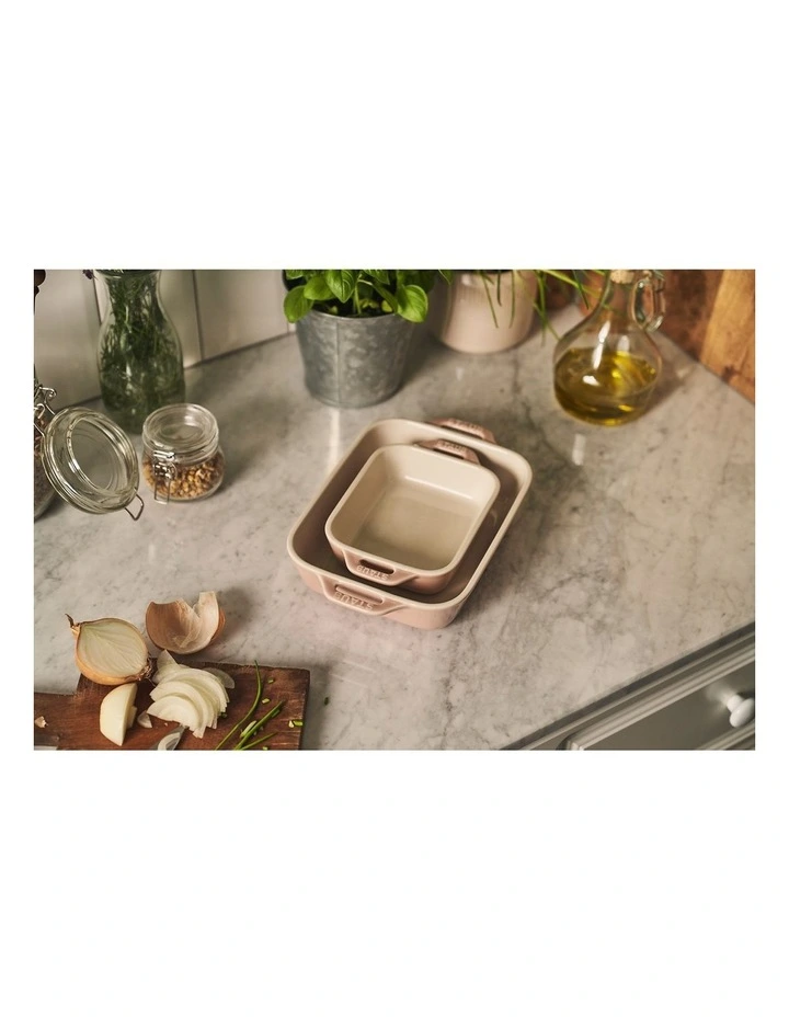 Ceramic Oven Dish 2 Piece Set in Pink image 3