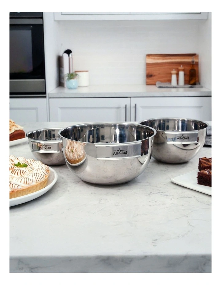 Stainless Steel Mixing Bowl Set in Silver image 3