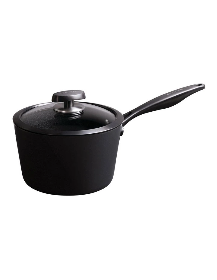 Saucepan 20cm in Black image 1