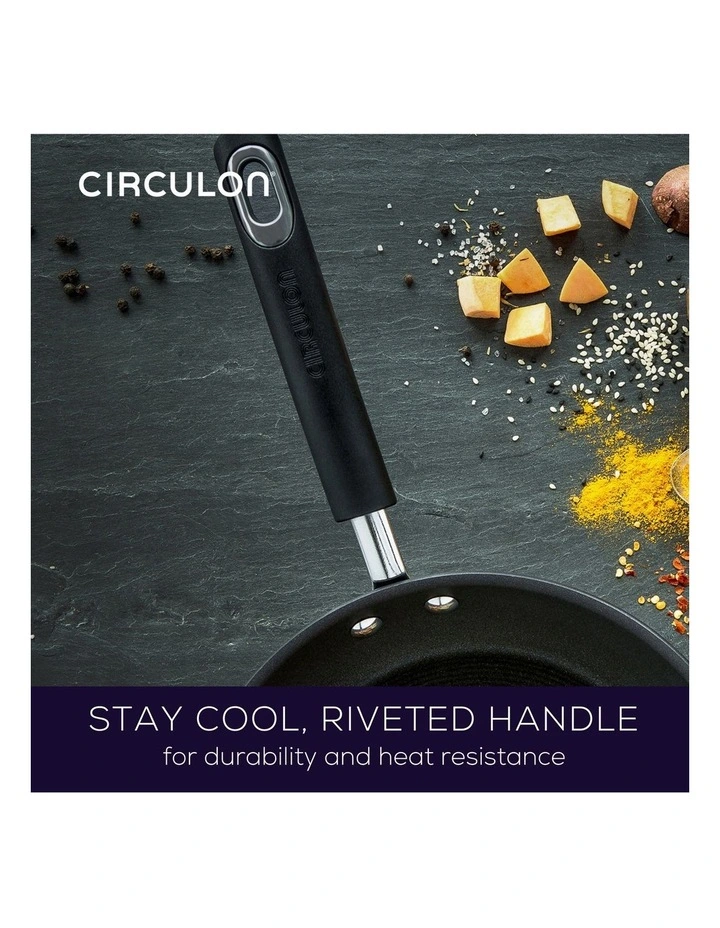 Total Nonstick Induction Covered Sauteuse 28cm/4.7L in Black image 6