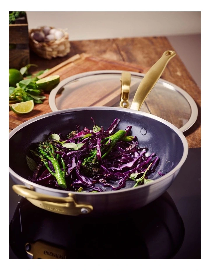 Premiere Gold Wok 30cm PFAS-free ceramic non-stick image 3