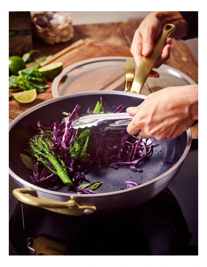 Premiere Gold Wok 30cm PFAS-free ceramic non-stick image 4
