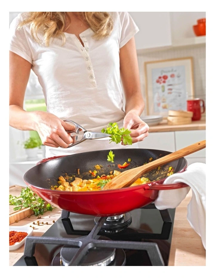 Wok 37cm/5.7L in Cherry Red image 2