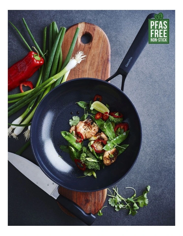 SmartShape 28cm/3.69L Open Wok PFAS-free ceramic non-stick in Black image 2