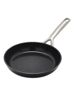 GP5 Frypan 20cm in Black - PFAS-free ceramic non-stick