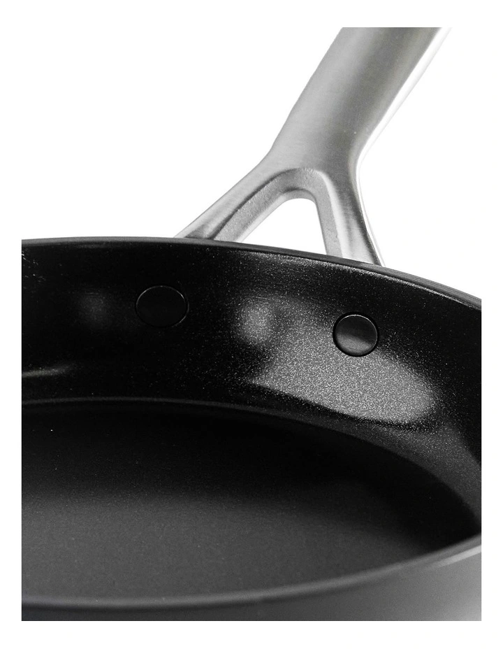 GP5 Frypan 20cm in Black - PFAS-free ceramic non-stick image 3