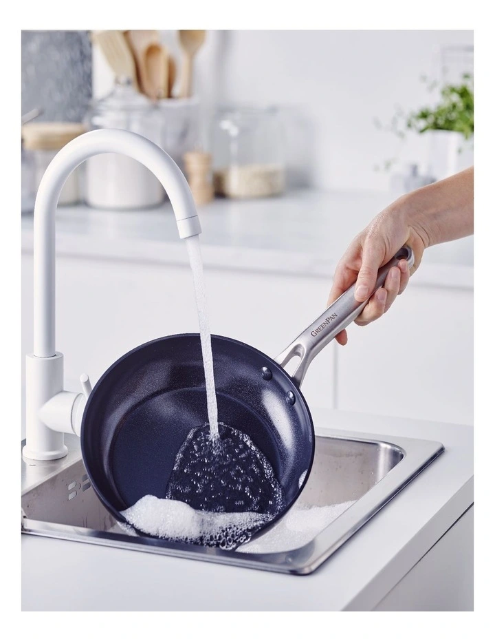 Omega Frypan 24cm PFAS-free ceramic non-stick image 5
