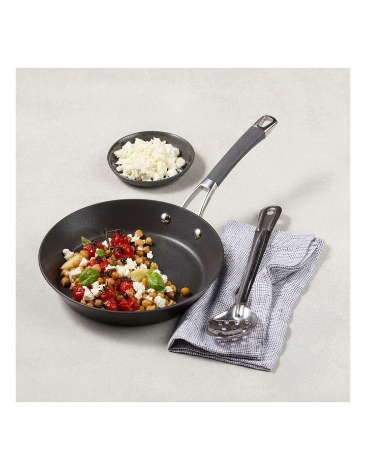 Endurance+ Skillet Fry Pan 24cm in Black image 2