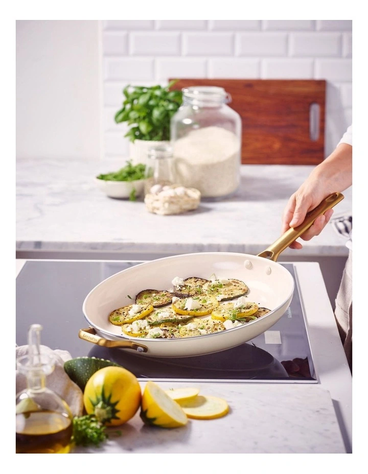 Padova Frypan with HH 32cm in Cream image 4