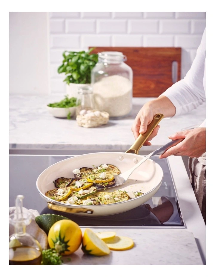 Padova Frypan with HH 32cm in Cream image 5