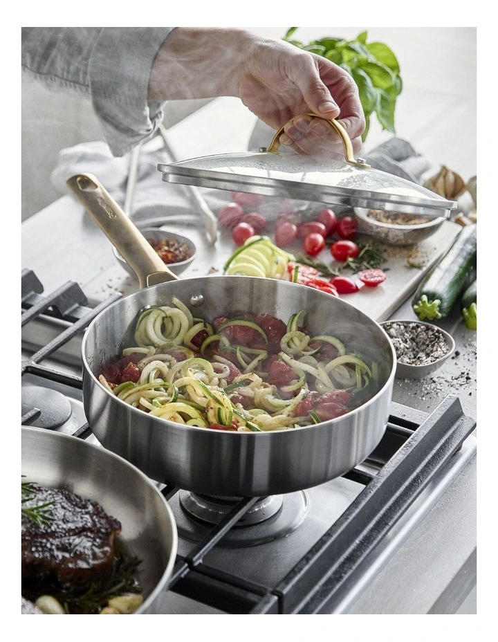 Padova Reserve Covered Skillet 24cm/2.88L PFAS-free in Silver image 5