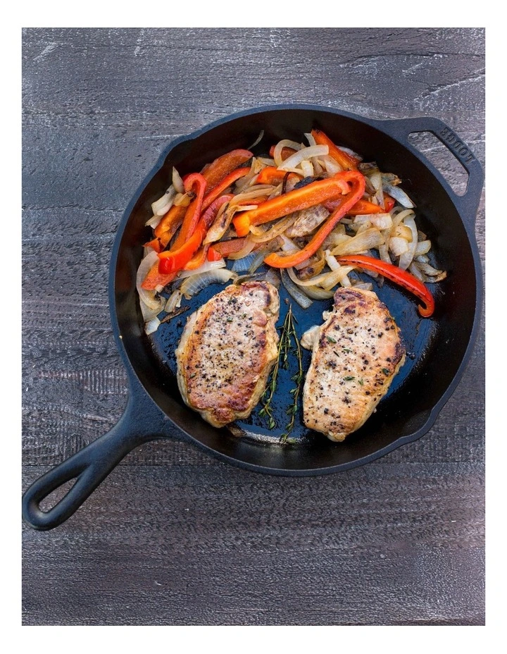 Cast Iron Skillet With Helper Handle 30cm in Black image 6