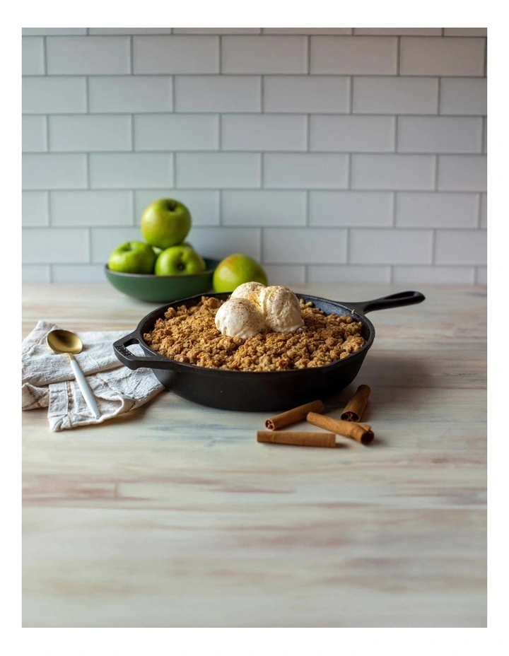 26cm Cast Iron Skillet with Helper Handle image 6
