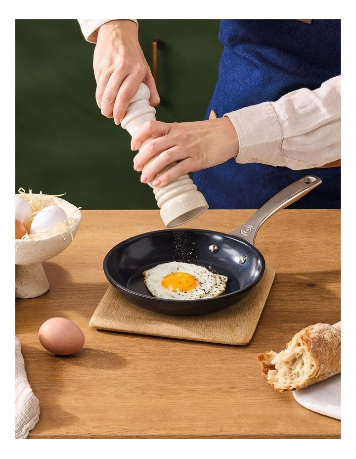 Non-stick Ceramic Shllw Frying Pan 20cm image 5