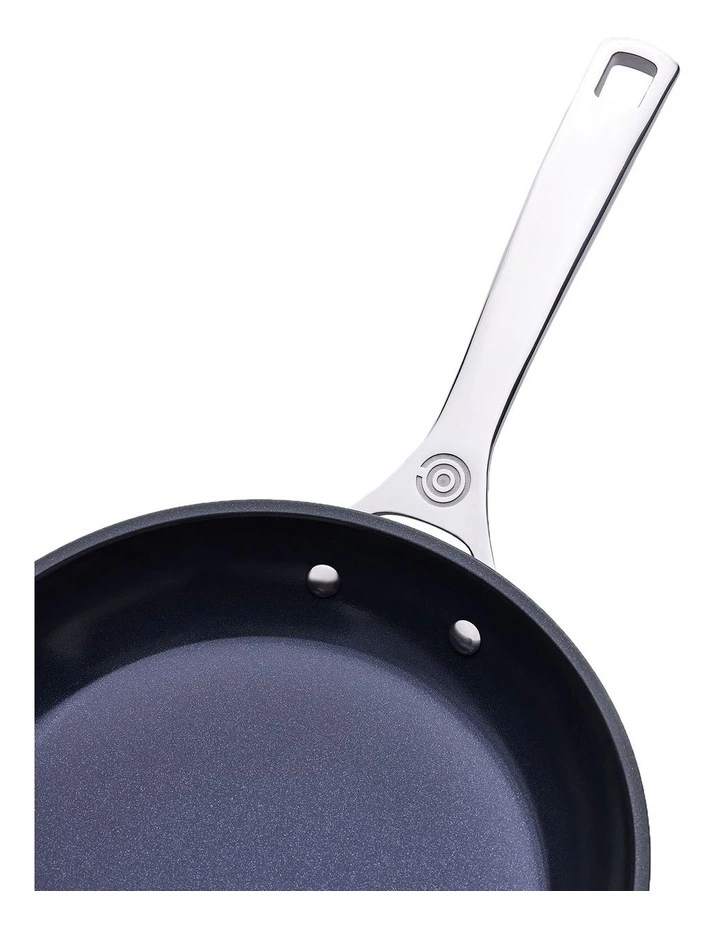 ENSC Shllw Frying Pan 20cm in Black image 6