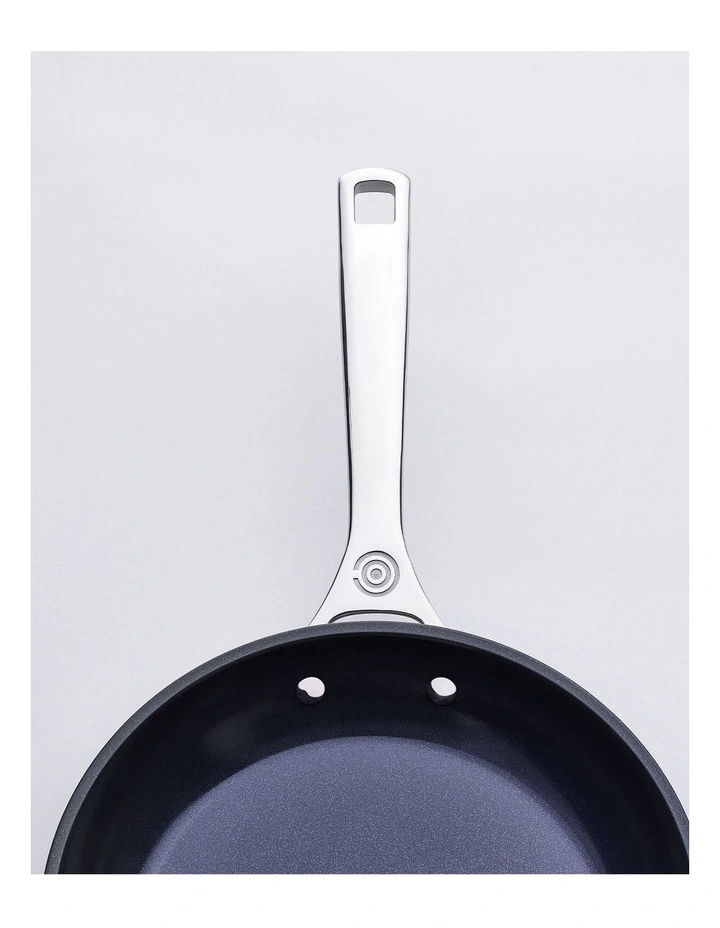 ENSC Shllw Frying Pan 30cm in Black image 4