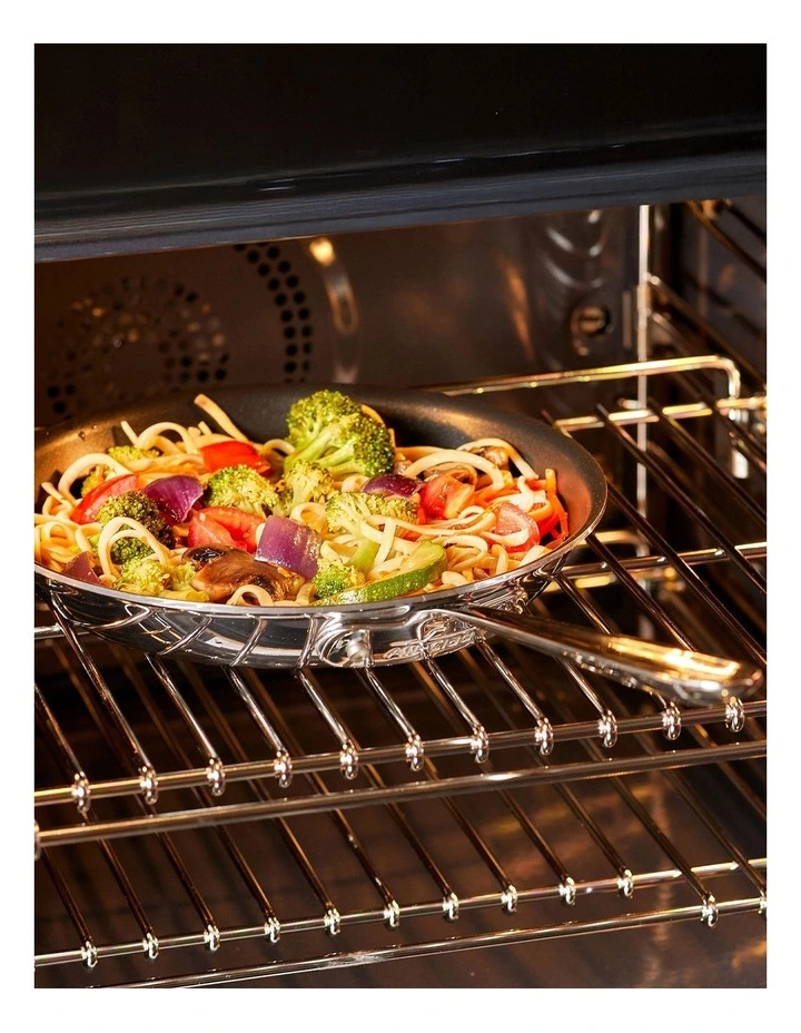 D3 Induction Non-Stick Stainless Steel Frypan 25cm in Silver image 4