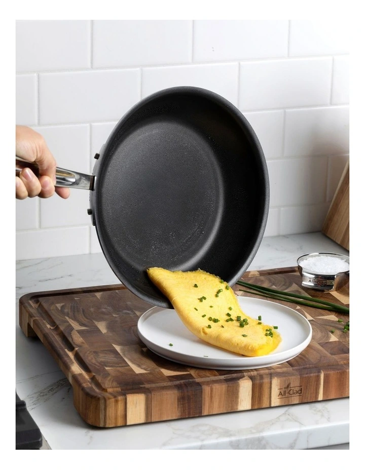 D3 Induction Non-Stick Stainless Steel Frypan 25cm in Silver image 7