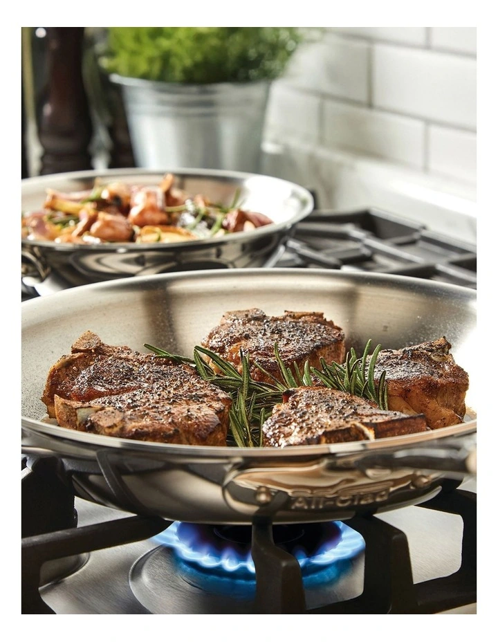 D5 Polished Induction Stainless Steel Twinpack 22cm + 26cm in Silver image 2