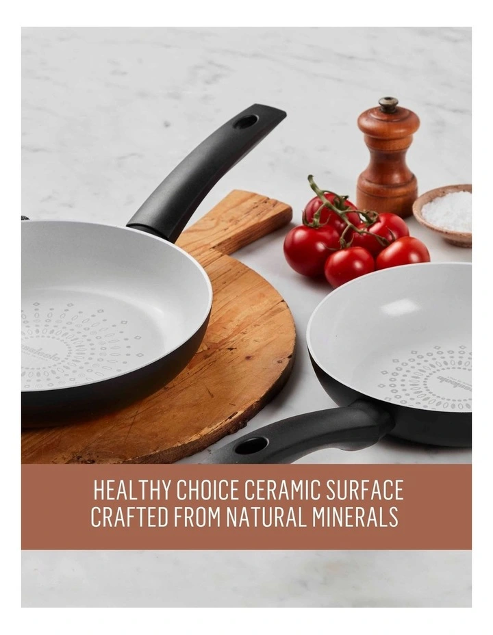 Essenza Nonstick Ceramic Open French Skillet 32cm in Black image 4