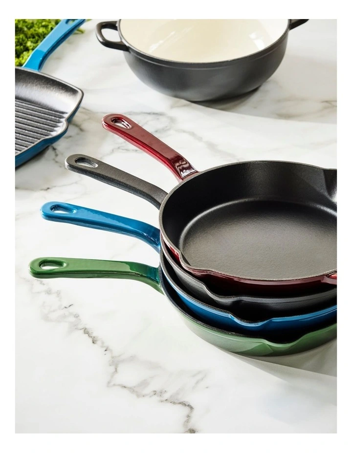 Cast Iron Frypan 26cm in Merlot image 6