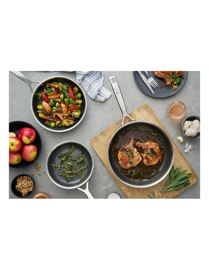 Pyrohex Twin Pack Fry Pan set - 20/28cm image 6
