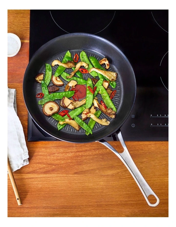 Cooks Classic Induction Non-Stick Hard Anodised Twin Pack Frypans 24/28cm image 4