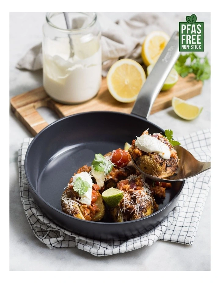Evolution Frypan 20cm PFAS-free ceramic non-stick in Black image 2