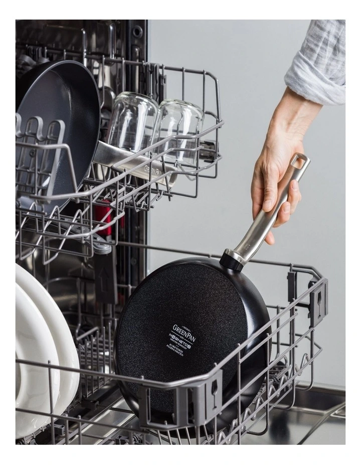 Evolution Frypan 20cm PFAS-free ceramic non-stick in Black image 4
