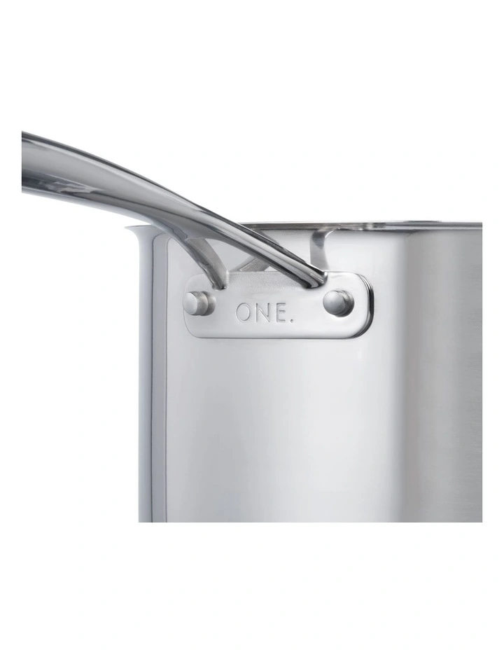 One Saucepan with Lid 3.8L/20cm in Stainless Steel image 2