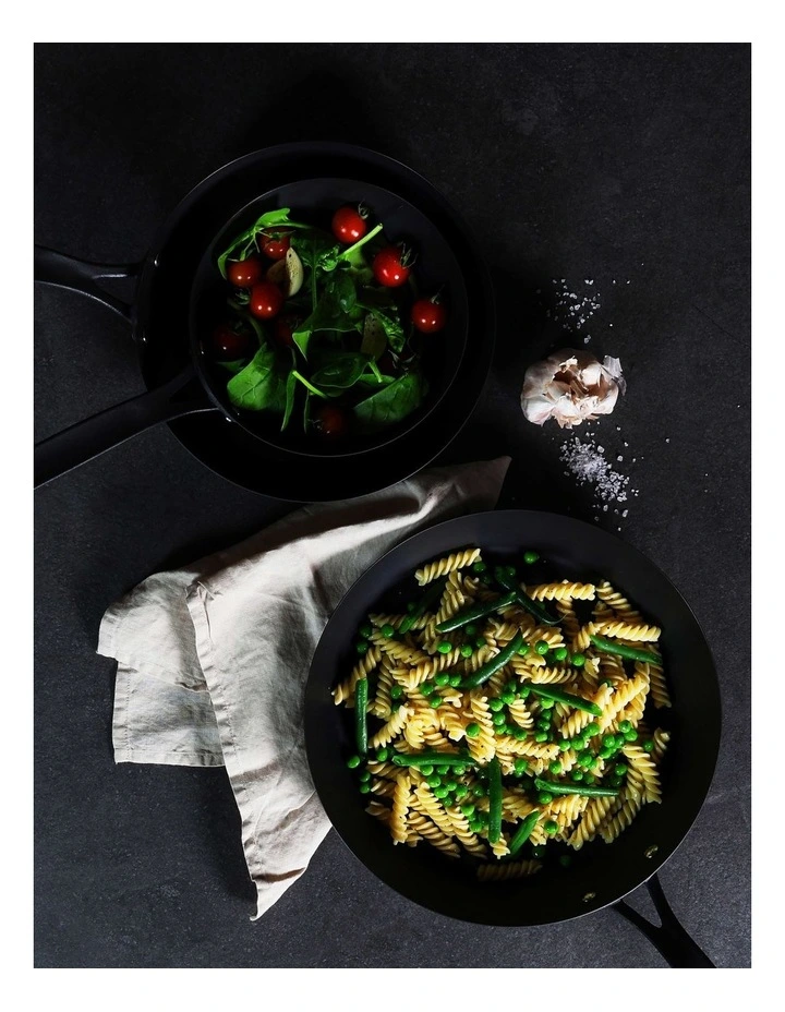 Pre-Seasoned Carbon Steel Frypan 26cm image 2