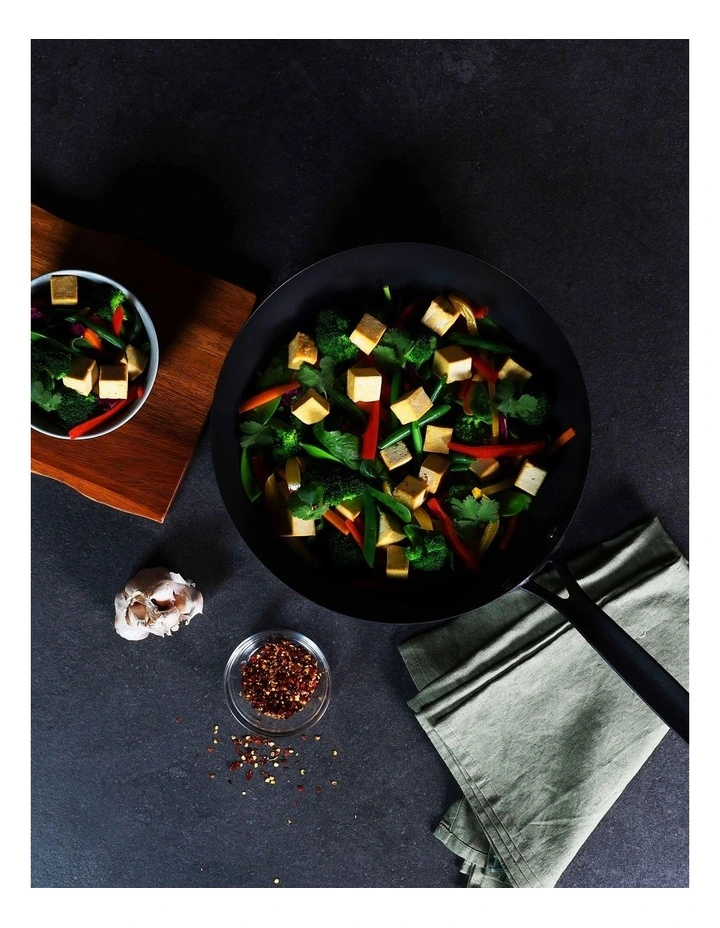 Pre-Seasoned Carbon Steel Wok 30cm image 2