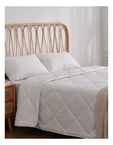 Summer Weight Wool Quilt in White